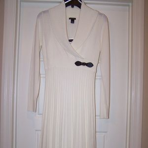 NWOT New Directions Cream Midi Sweater Dress